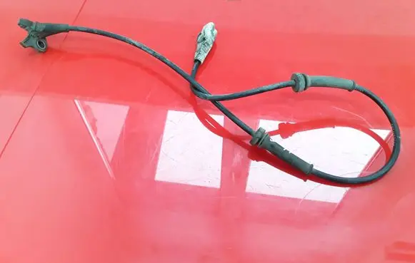 Peugeot 307 ABS brake wheel speed sensor 9652310580