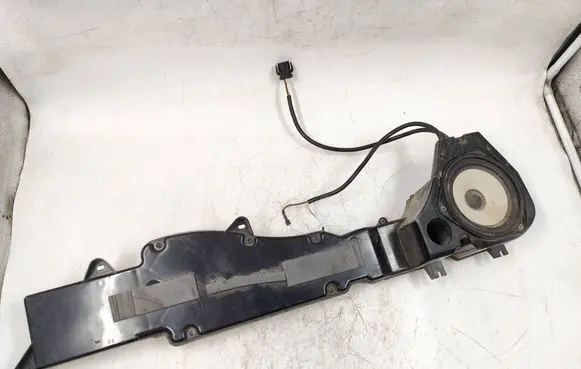 Audi A6 S6 C5 4B Front door speaker