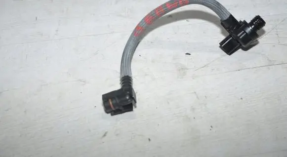 Dacia Duster II Fuel line pipe 6384000 6384