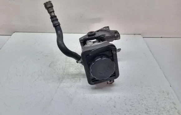 BMW X5 E53 Power steering pump 2247556 32422247556