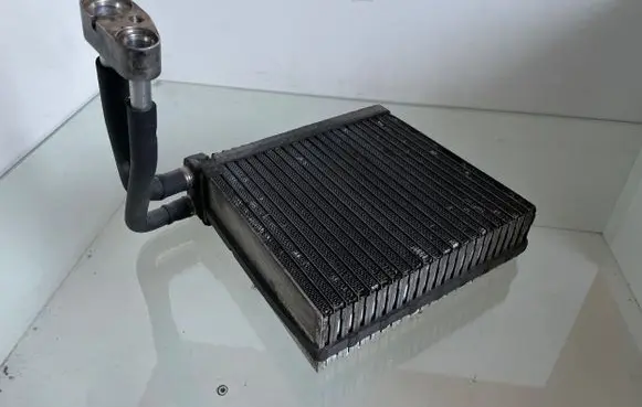 Air conditioning (A/C) radiator (interior)
