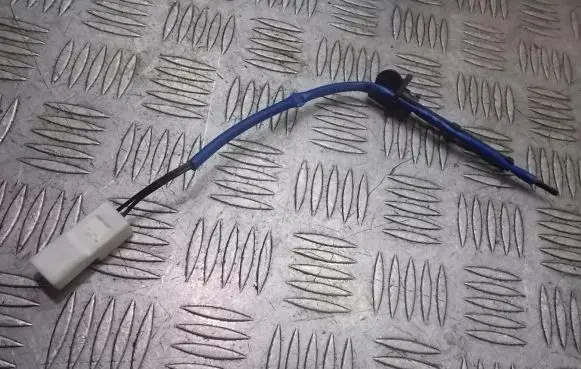 Opel Vectra C Air conditioning (A/C) pressure sensor 