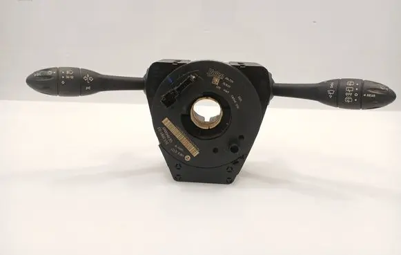 Wiper turn signal indicator stalk/switch