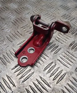 Subaru Impreza III Rear door lower hinge