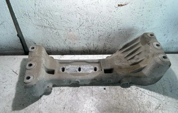Jeep Grand Cherokee WL Gearbox mounting bracket 68428575AA