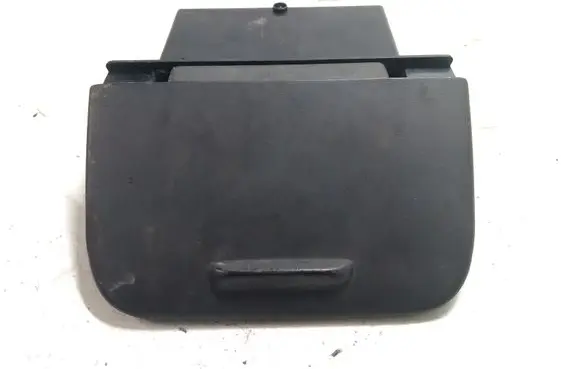 Ashtray (front)