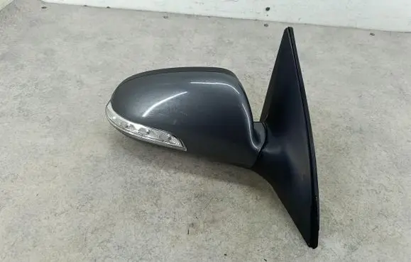 Hyundai i30 Front door electric wing mirror 