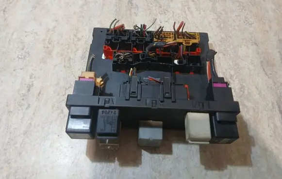 Volkswagen PASSAT B6 Comfort/convenience module 3C0937049H