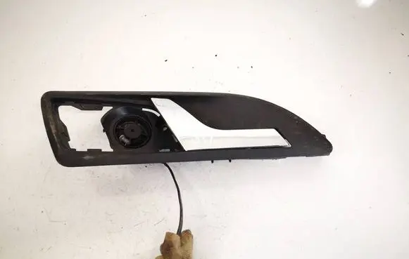 Skoda Octavia Mk2 (1Z) Rear door interior handle 1z0839248