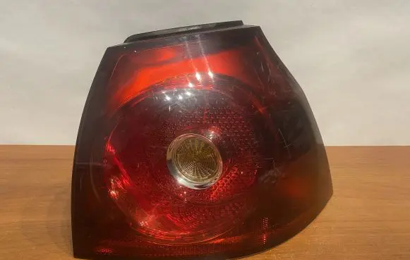 Volkswagen Golf V Rear/tail lights B353 1K0945096AC