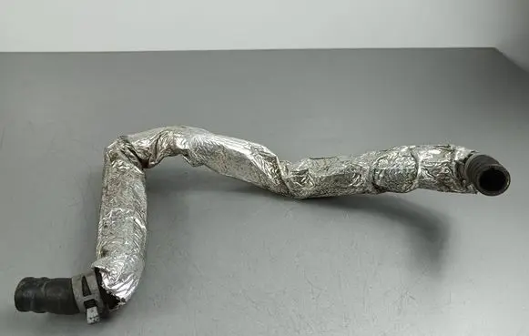 Jeep Wrangler Engine coolant pipe/hose