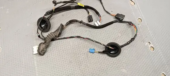 KIA Optima Rear door wiring loom A8230