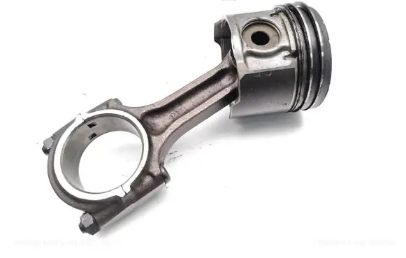 KIA Carnival Piston with connecting rod 