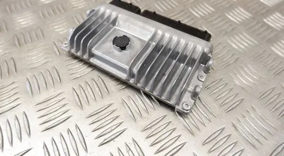Toyota Corolla E210 E21 Engine control unit/module 896610ZS10