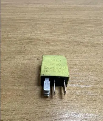 Mercedes-Benz E W211 Other relay 0025421219 D6554