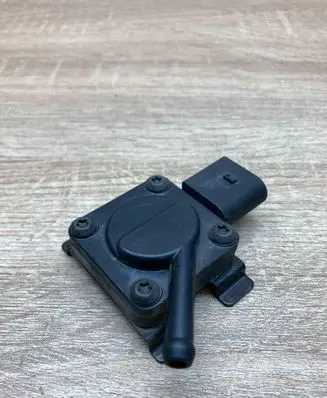 BMW 5 E60 E61 Exhaust gas pressure sensor 7789219 778921903