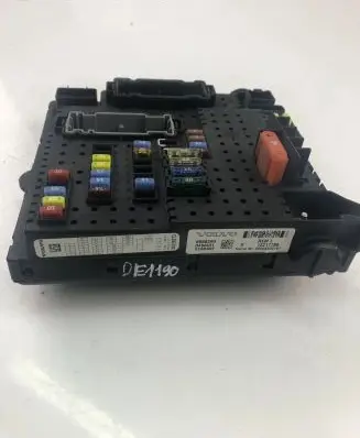 Volvo V70 Fuse box set 8688264
