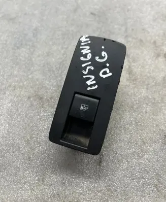 Opel Insignia A Electric window control switch 13222231
