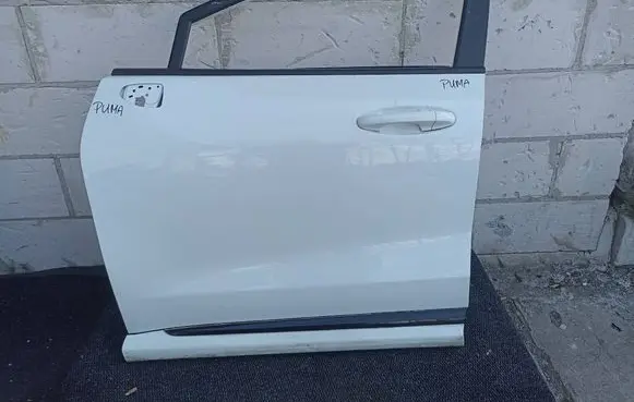 Ford Puma Front door