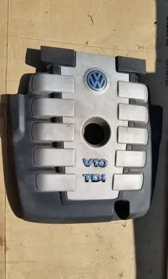 Volkswagen Touareg I Engine cover (trim) 07Z103935H