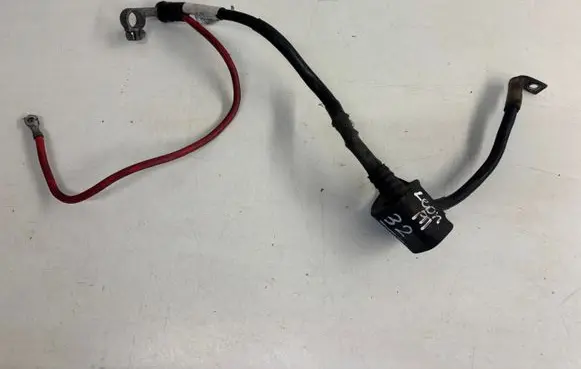 Seat Leon (1P) Positive cable (battery) 
