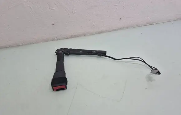 BMW X1 E84 Front seatbelt buckle 