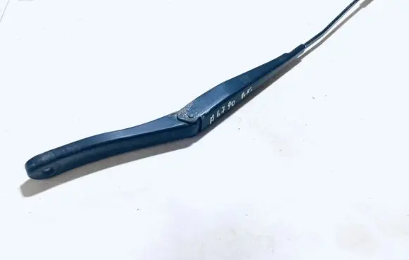 Opel Astra H Front wiper blade arm 13111219