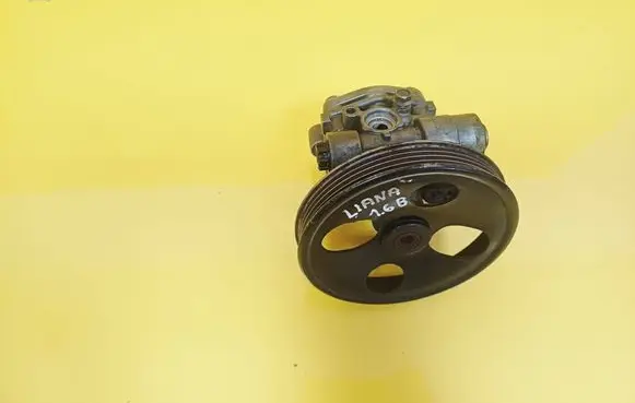 Suzuki Liana Power steering pump 