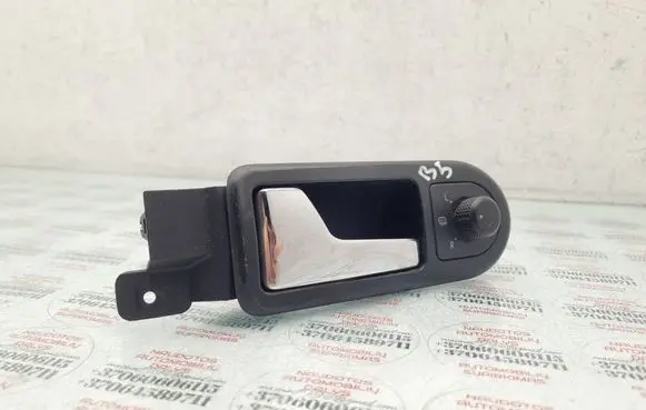 Volkswagen PASSAT B5 Front door interior handle 3B1837113