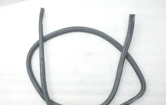 Toyota Yaris Front door rubber seal 623120D110