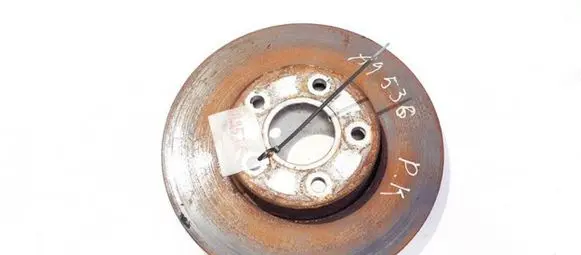 Ford C-MAX I Front brake disc ventiliuojamas