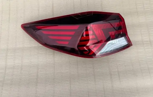 Hyundai Elantra VI Rear/tail lights 92401F25