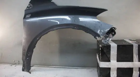 Suzuki SX4 S-Cross Fender mounting bracket