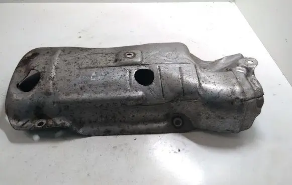 Opel Insignia A Heat shield in engine bay 55562332
