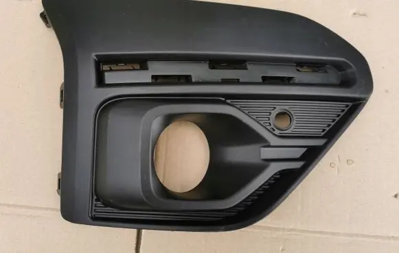 Dacia Sandero Front bumper lower grill 261A23449R