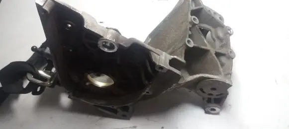 Opel Insignia A Engine mounting bracket 55574721