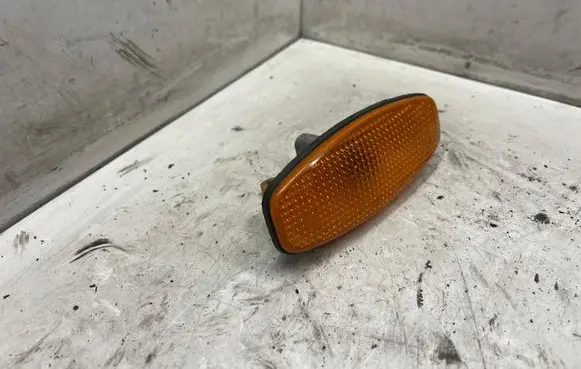 Hyundai Santa Fe Front fender indicator light