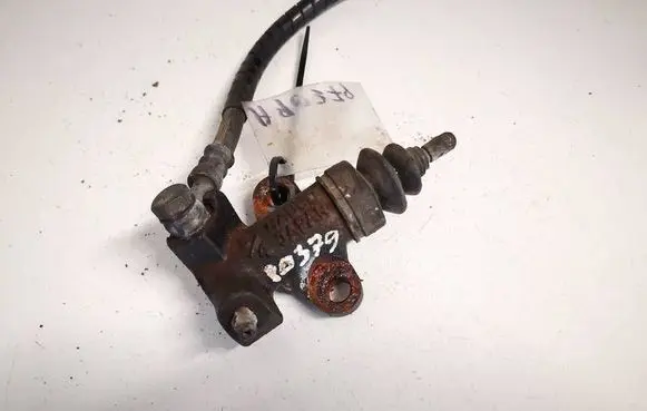 Subaru Legacy Clutch master cylinder 