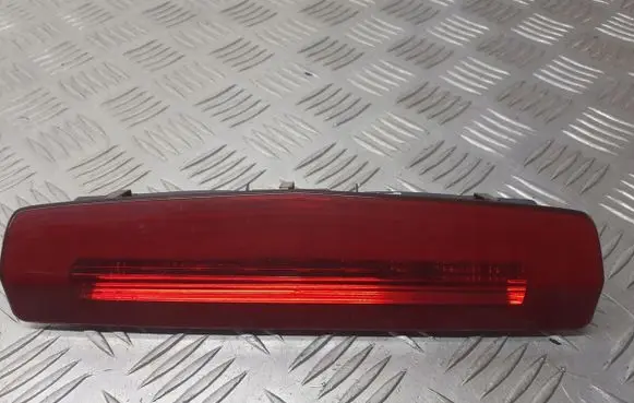 Opel Zafira B Third/center stoplight 13211587
