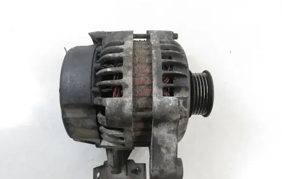 Opel Astra G Generator/alternator 
