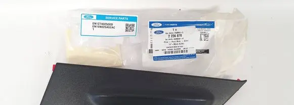Ford Ecosport Front door trim (molding) EN15-N025A52-AC EN15N025A52AC