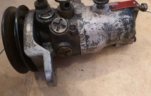 Audi 100 S4 C4 Power steering pump 035145255g 8601955110 035145155G