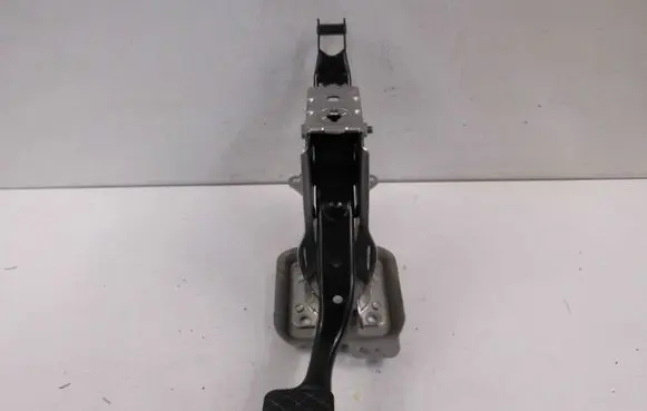 Volkswagen Caddy Pedal assembly 
