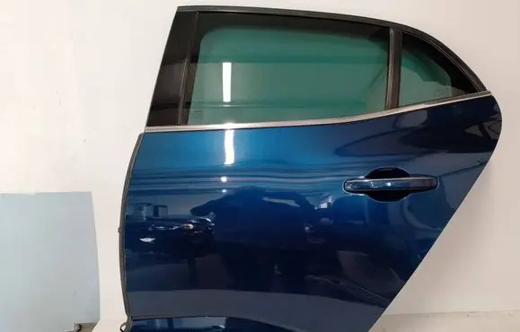 Renault Megane IV Rear door 