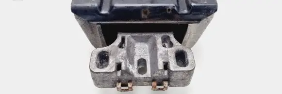 Audi A3 S3 8L Engine mount bracket 1J0199555