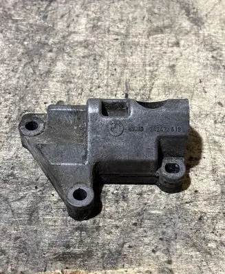 BMW 3 E46 Generator/alternator bracket 2247619 11162247619 12317793090