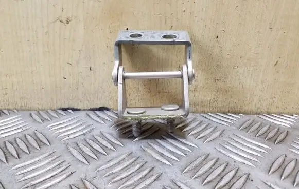 Opel Antara Tailgate/trunk/boot hinge