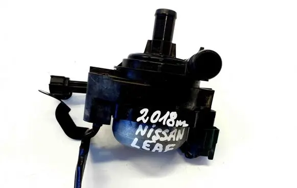 Nissan Leaf II (ZE1) Electric auxiliary coolant/water pump 215805SA0A