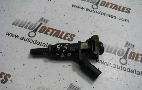 Mercedes-Benz S W221 Fuel injector A2720780249