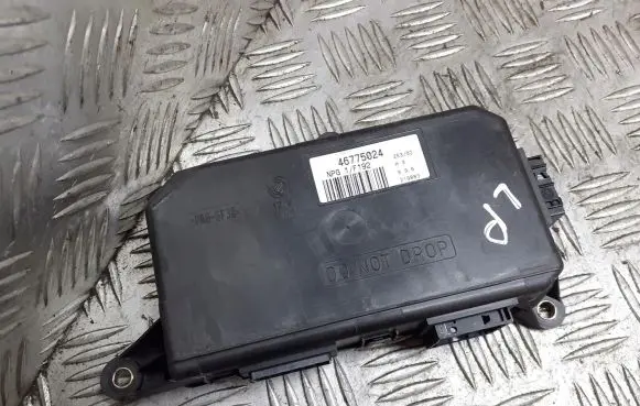 Fiat Stilo Door control unit/module 46775024